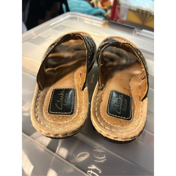 Clark’s artisan black sandals - Picture 2 of 7